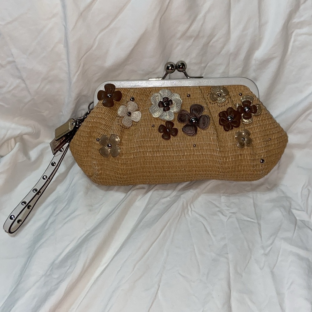 Coach Tan Straw Floral Appliqué Wristlet with Cream Trim - Picture 3 of 16